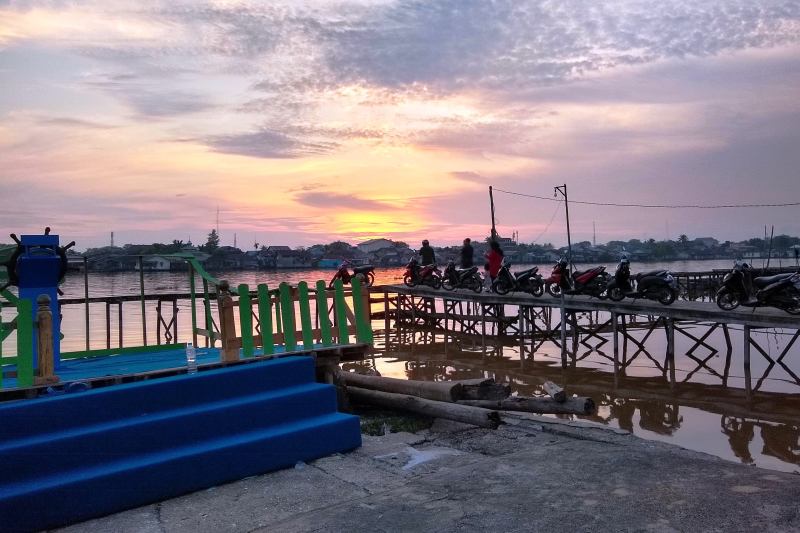 Kapuas river Pontianak - Photo K. Paijens, IMG_20191109_172330631_HDR