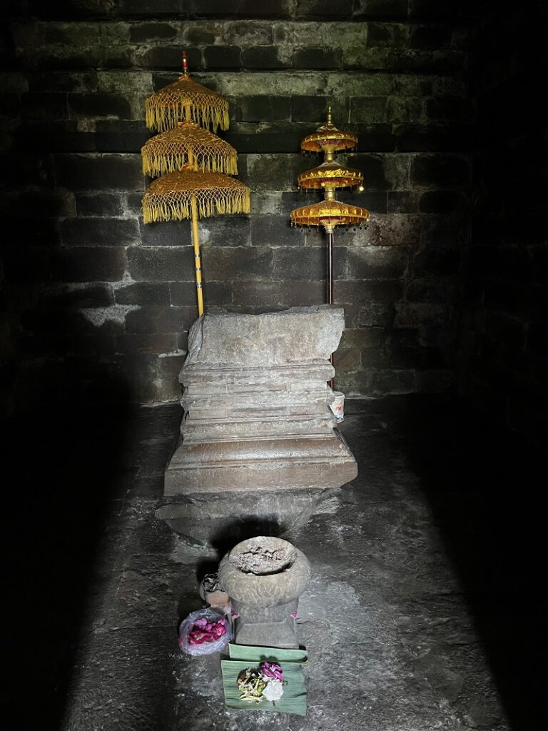 2_EmptyNiche_Singosari